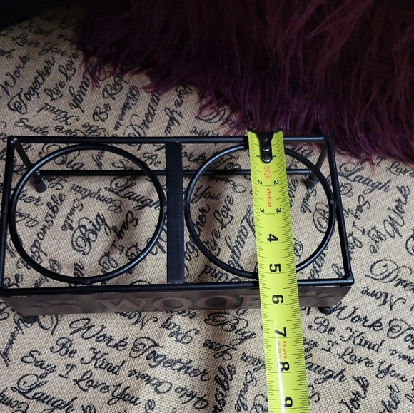 🛒🛍️💥Used metal dog food and water dish holder 10 ×5"×3 sturdy rubber feet - Picture 8 of 9